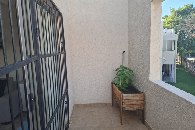 2 Bedroom Property for Sale in Langenhovenpark Free State